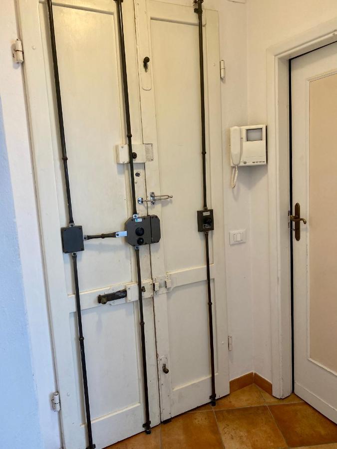 Nice & Roomy Apartment Behind The Uffizi Museum フィレンツェ エクステリア 写真
